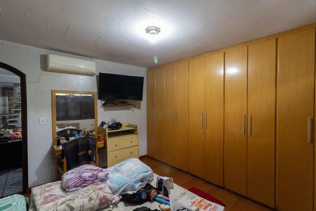 Casa à venda com 120m², 4 quartos e 2 vagas Casa à venda com 120m², 4 quartos e 2 vagasSuíte