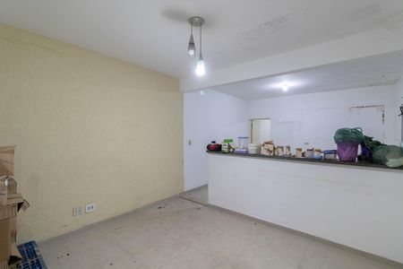 Casa à venda com 120m², 4 quartos e 2 vagas Casa à venda com 120m², 4 quartos e 2 vagasCasa 2 Sala