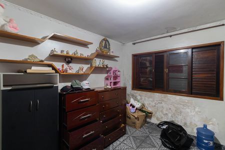 Casa à venda com 120m², 4 quartos e 2 vagas Casa à venda com 120m², 4 quartos e 2 vagasQuarto 1