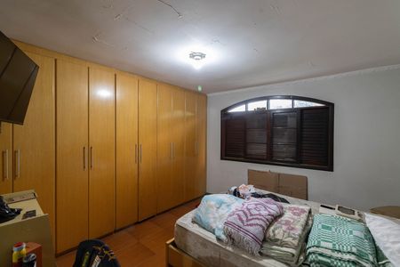 Casa à venda com 120m², 4 quartos e 2 vagas Casa à venda com 120m², 4 quartos e 2 vagasSuíte