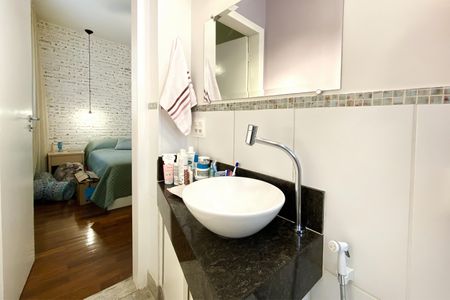 Apartamento para alugar com 110m², 3 quartos e 1 vaga Apartamento para alugar com 110m², 3 quartos e 1 vagaBanheiro da Suíte 1