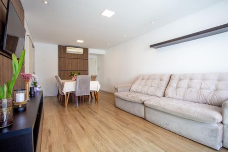 Sala de apartamento para alugar com 2 quartos, 77m² em Alto da Xv, Curitiba