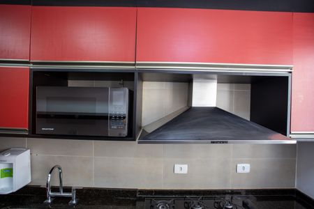 Cozinha de apartamento para alugar com 2 quartos, 77m² em Alto da Xv, Curitiba