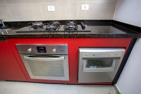 Cozinha de apartamento para alugar com 2 quartos, 77m² em Alto da Xv, Curitiba