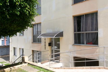 Apartamento para alugar com 60m², 2 quartos e 1 vagaEntrada do Bloco 