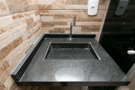 Apartamento para alugar com 60m², 2 quartos e 1 vagaBanheiro 