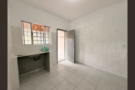 Cozinha de kitnet/studio para alugar com 1 quarto, 25m² em Jardim São Paulo, Várzea Paulista