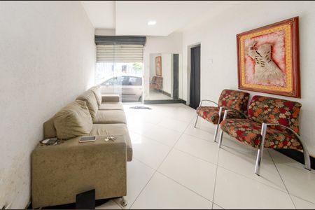 Sala de casa à venda com 1 quarto, 200m² em Barro Preto, Belo Horizonte