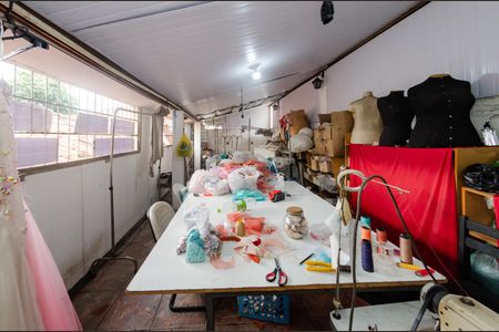 Casa à venda com 200m², 1 quarto e 1 vaga Casa à venda com 200m², 1 quarto e 1 vagaQuarto de serviço