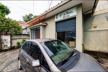 Casa à venda com 200m², 1 quarto e 1 vaga Casa à venda com 200m², 1 quarto e 1 vagaGaragem