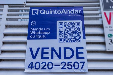 Casa à venda com 200m², 3 quartos e 6 vagasPlaca