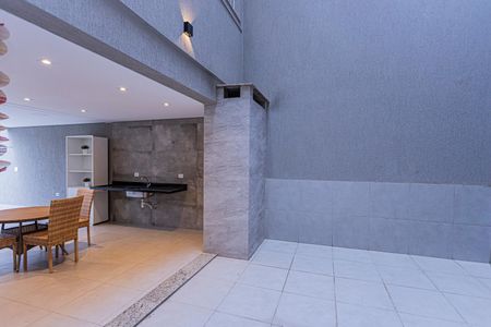 Casa à venda com 200m², 3 quartos e 6 vagasQuintal