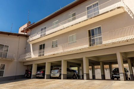 Apartamento para alugar com 80m², 3 quartos e 2 vagas Apartamento para alugar com 80m², 3 quartos e 2 vagasÁrea Comum-Fachada do Bloco e vagas de garagem