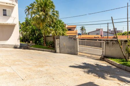 Apartamento para alugar com 80m², 3 quartos e 2 vagas Apartamento para alugar com 80m², 3 quartos e 2 vagasÁrea Comum-Entrada de veiculos , pedestres e jardim