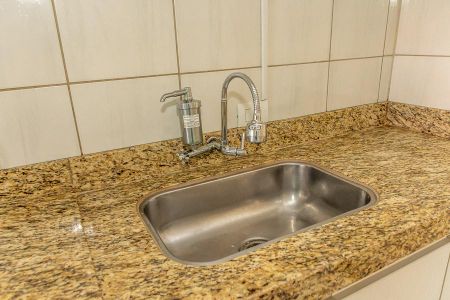 Apartamento para alugar com 80m², 3 quartos e 2 vagas Apartamento para alugar com 80m², 3 quartos e 2 vagasDetalhe Cozinha-Torneira e Filtro