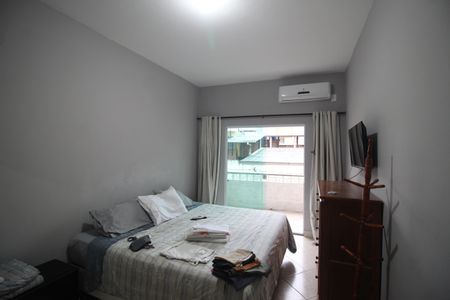 Suíte de casa para alugar com 2 quartos, 60m² em Centro, Nilópolis