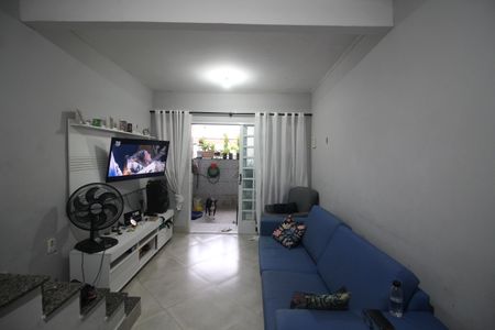Sala de casa para alugar com 2 quartos, 60m² em Centro, Nilópolis