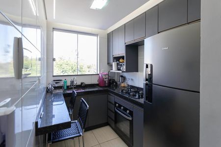 Apartamento à venda com 105m², 2 quartos e 1 vaga Apartamento à venda com 105m², 2 quartos e 1 vagaCozinha