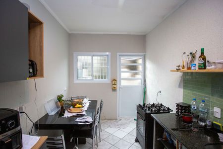 Casa à venda com 290m², 4 quartos e 7 vagasCozinha Casa 2