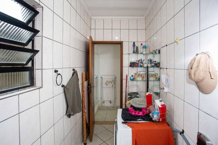 Casa à venda com 290m², 4 quartos e 7 vagasBanheiro Social Casa 2