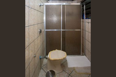 Casa à venda com 290m², 4 quartos e 7 vagasBanheiro Social Casa 1