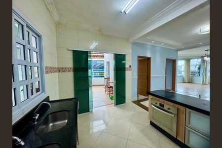 Casa para alugar com 188m², 4 quartos e 1 vagaCozinha