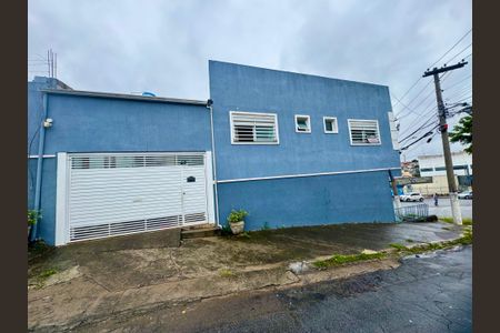 Casa para alugar com 188m², 4 quartos e 1 vagaFachada do imóvel 1