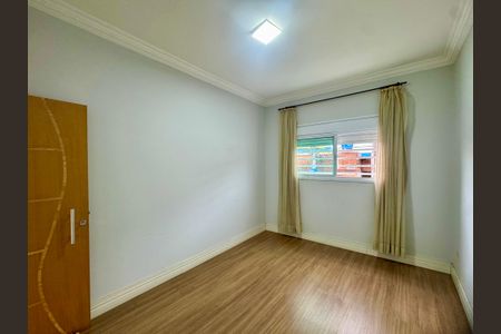 Casa para alugar com 188m², 4 quartos e 1 vagaQuarto 1
