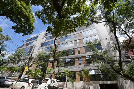 Apartamento à venda com 76m², 2 quartos e 2 vagasFachada