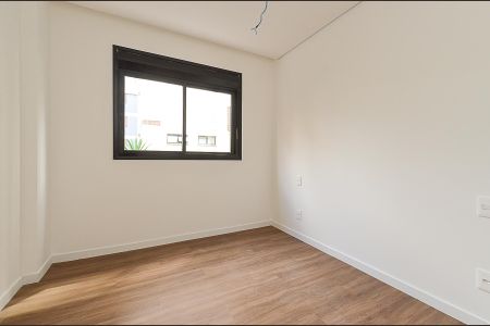 Apartamento à venda com 76m², 2 quartos e 2 vagasSuíte 1