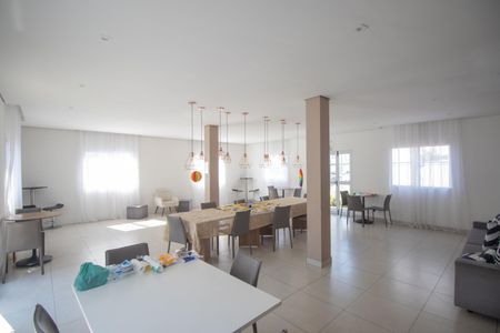 Apartamento para alugar com 53m², 2 quartos e 1 vaga Apartamento para alugar com 53m², 2 quartos e 1 vagaÁrea comum - Salão de festas