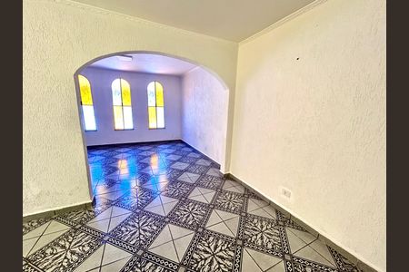 Casa à venda com 180m², 3 quartos e 2 vagas Casa à venda com 180m², 3 quartos e 2 vagasSala