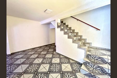 Casa à venda com 180m², 3 quartos e 2 vagas Casa à venda com 180m², 3 quartos e 2 vagasSala