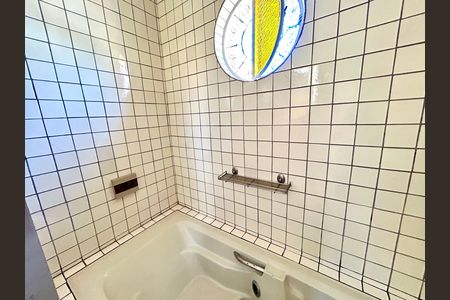 Casa à venda com 180m², 3 quartos e 2 vagas Casa à venda com 180m², 3 quartos e 2 vagasBanheiro da Suíte