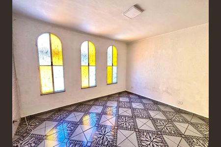 Casa à venda com 180m², 3 quartos e 2 vagas Casa à venda com 180m², 3 quartos e 2 vagasSala