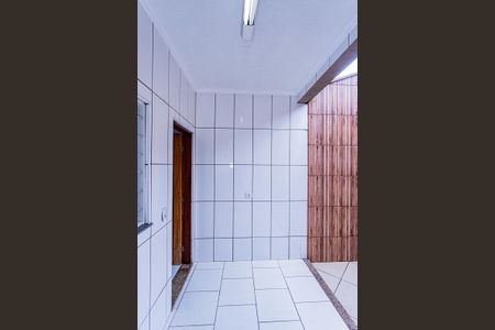 Casa para alugar com 100m², 2 quartos e 1 vagaÁrea de Serviço e quintal