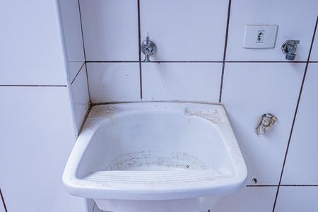 Casa para alugar com 100m², 2 quartos e 1 vagaÁrea de Serviço e quintal