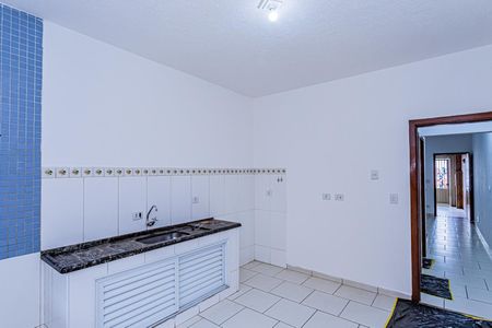 Casa para alugar com 100m², 2 quartos e 1 vagaCozinha