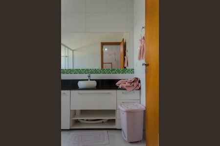 Casa para alugar com 544m², 5 quartos e 6 vagas Casa para alugar com 544m², 5 quartos e 6 vagasBanheiro da Suíte 2