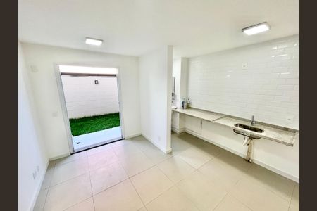 Apartamento à venda com 63m², 2 quartos e sem vagaSala/Cozinha