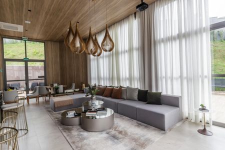 Apartamento à venda com 200m², 3 quartos e 2 vagas Apartamento à venda com 200m², 3 quartos e 2 vagasÁrea comum - Salão de festas