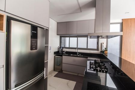 Apartamento à venda com 200m², 3 quartos e 2 vagas Apartamento à venda com 200m², 3 quartos e 2 vagasCozinha