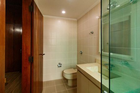 Casa para alugar com 550m², 5 quartos e 4 vagasBanheiro da Suíte 4