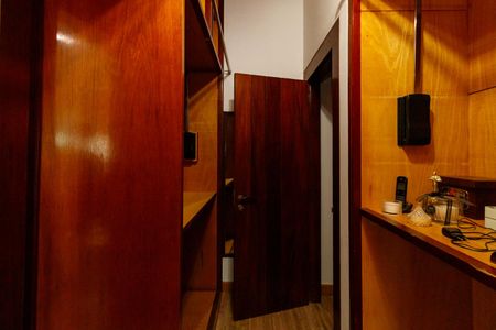 Casa para alugar com 550m², 5 quartos e 4 vagasSuíte