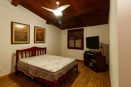 Casa para alugar com 550m², 5 quartos e 4 vagasSuíte 3