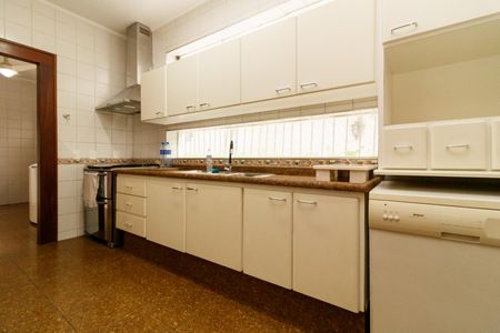 Casa para alugar com 550m², 5 quartos e 4 vagasCozinha