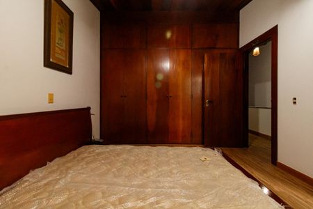 Casa para alugar com 550m², 5 quartos e 4 vagasSuíte 4