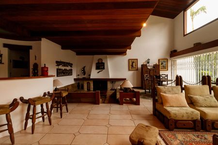 Casa para alugar com 550m², 5 quartos e 4 vagasSala