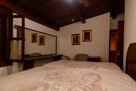 Casa para alugar com 550m², 5 quartos e 4 vagasSuíte