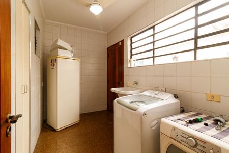 Casa para alugar com 550m², 5 quartos e 4 vagasÁrea de Serviço